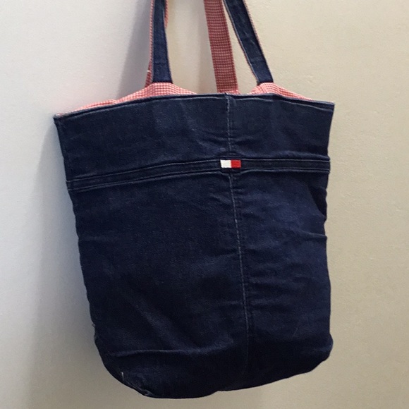 Tommy Hilfiger Handbags - Tommy Hilfigure bag